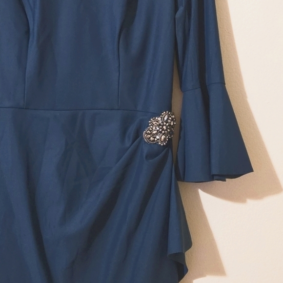 Alex Evenings Sheath Dress - Picture 2 of 8